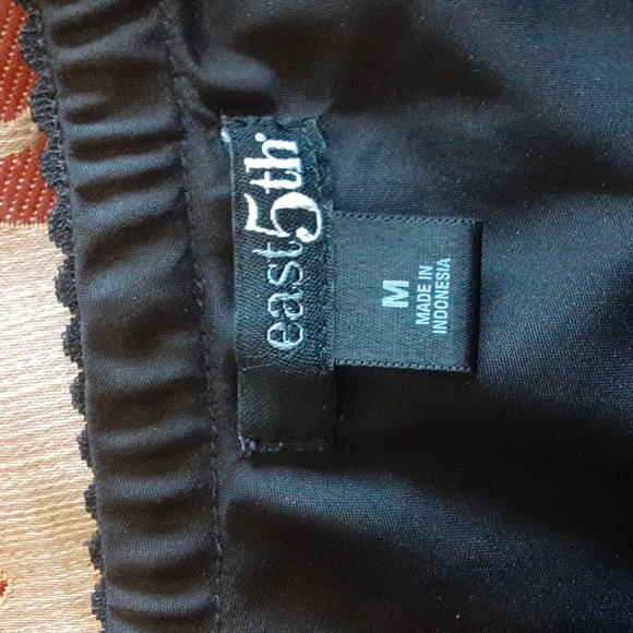 GUC- East 5th Skirt - Picture 4 of 6